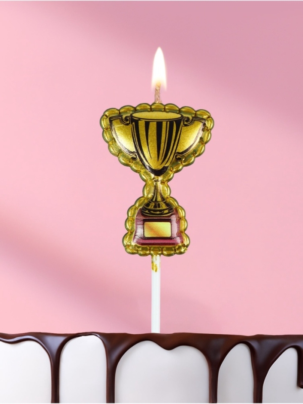 Свеча в торт Свеча в торт "Кубок", 11 см, золотая