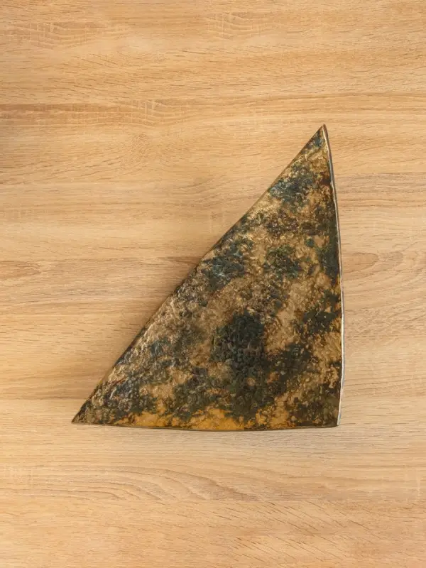 Блюдо треугольное 42х24х11 см, алюминий Блюдо треугольное 42х24х11 см, алюминий