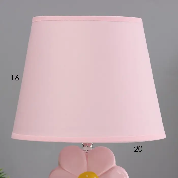 Лампа настольная RISALUX &laquo;Цветок&raquo;, Е14, 40 Вт, розовая, 20&times;20&times;33 см