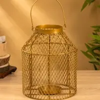 Подсвечник фонарь со стеклянной колбой 20х20х26 см, d 10 см, металл, цв. золото Подсвечник фонарь со стеклянной колбой 20х20х26 см, d 10 см, металл, цв. золото