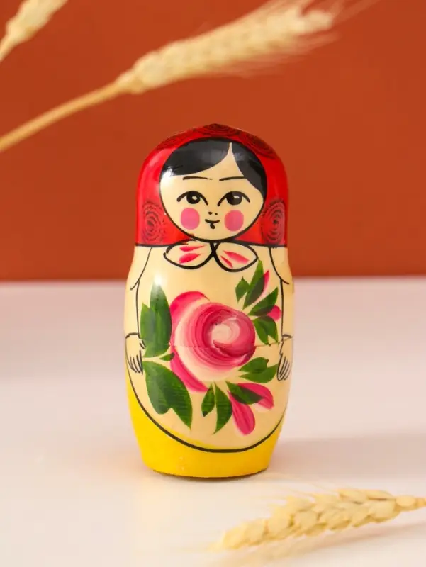 Матрёшка дерево &laquo;Нина&raquo;, красный платок, 6 кукольная, 12-14 см