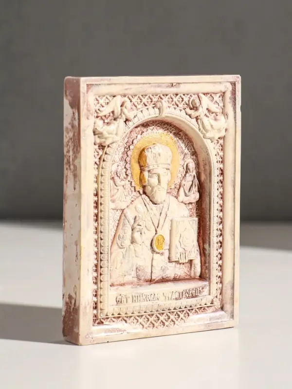 Икона &laquo;Николай Чудотворец&raquo;, с подвесом, 12&times;9&times;2 см, гипс, роспись