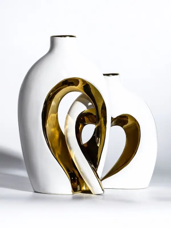 Ваза керамика настольная Ваза керамика настольная "Лари" (набор 2 шт) h=26х23, d=4 см, белый