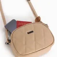 Сумка женская кросс-боди на молнии, 19&times;7&times;15 см, со стёжкой, бежевая