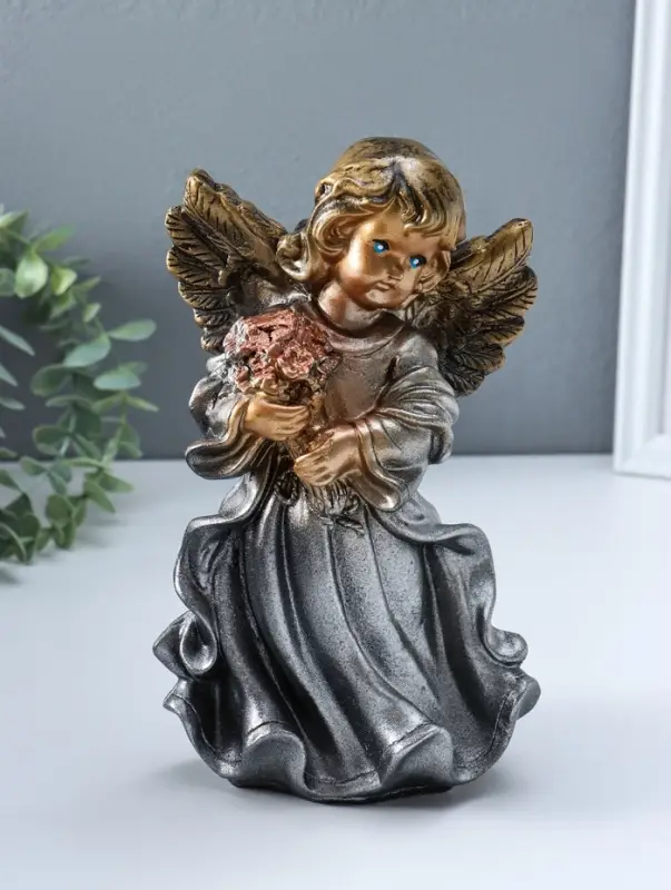 Фигура "Ангел в платье" бронза 25х15х15 см