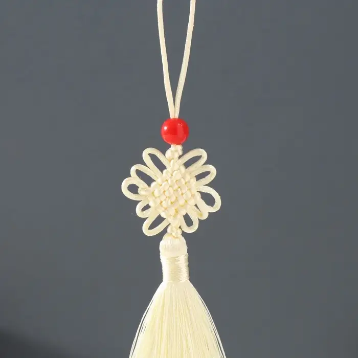 Подвеска текстиль, пластик "Узел счастья и бесконечности" бело-жёлтая 8,5 см