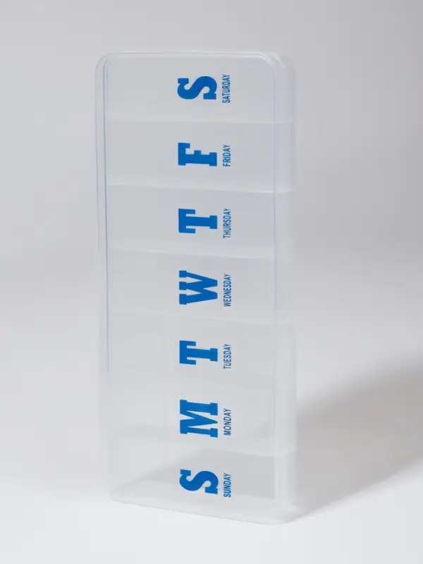 Таблетница &laquo;Неделька&raquo;, английские буквы, 21&times;9.5&times;3 см, 7 секций, прозрачная