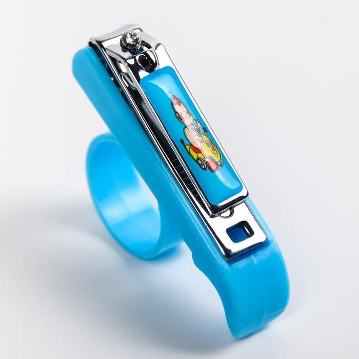 Набор по уходу за ребёнком, 5 предметов: щётка, расчёска, безопасные ножницы, пилочка и щипчики для ногтей, цвет голубой Набор по уходу за ребёнком, 5 предметов: щётка, расчёска, безопасные ножницы, пилочка и щипчики для ногтей, цвет голубой