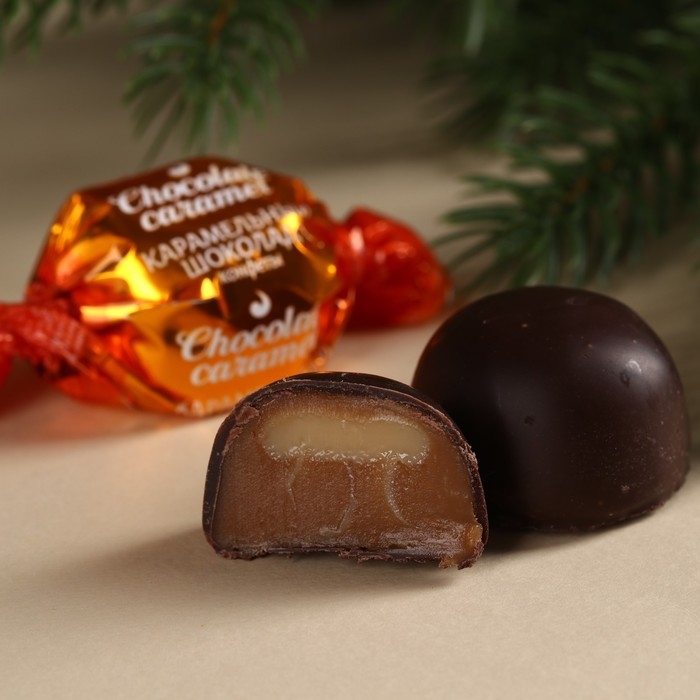 Конфеты в коробке шестиугольнике 150 гр "Новогодняя сказка"