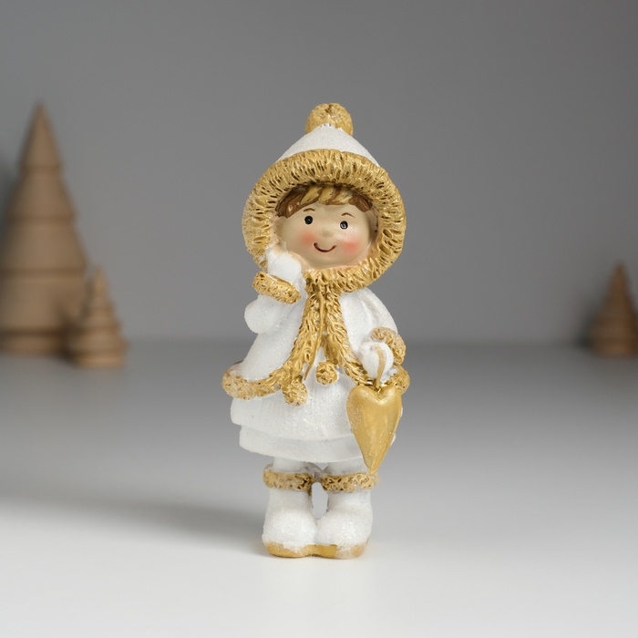 Сувенир полистоун  Сувенир полистоун "Малышка в белой шубке в варежках" МИКС 5х4х11,5 см