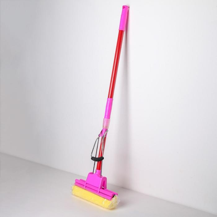 Швабра для мытья пола с двойным роликовым отжимом Доляна, насадка ПВА 28×6 см, телескопическая ручка 96-119 см, цвет МИКС Швабра для мытья пола с двойным роликовым отжимом Доляна, насадка ПВА 28×6 см, телескопическая ручка 96-119 см, цвет МИКС