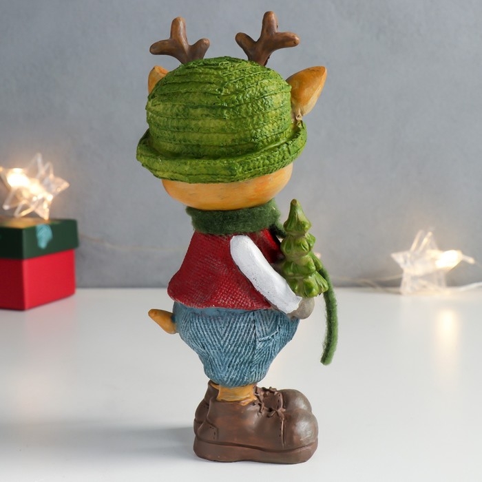 Сувенир полистоун Сувенир полистоун "Оленёнок в зелёной шляпке с ёлочкой" 8,5х8х18,3 см