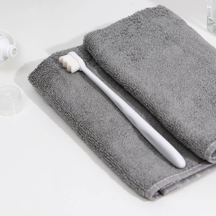 Сверхмягкая зубная щётка, 10000 щетинок, ребристая, белая Сверхмягкая зубная щётка, 10000 щетинок, ребристая, белая