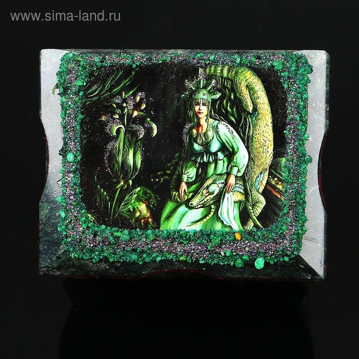 Ларец Ларец "Хозяйка медной горы" 10х8х7,5 см, змеевик