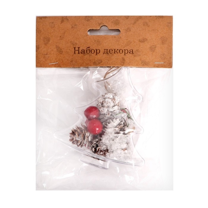 Новогодняя подвеска с природным декором «Зимняя ёлочка» Новогодняя подвеска с природным декором «Зимняя ёлочка»