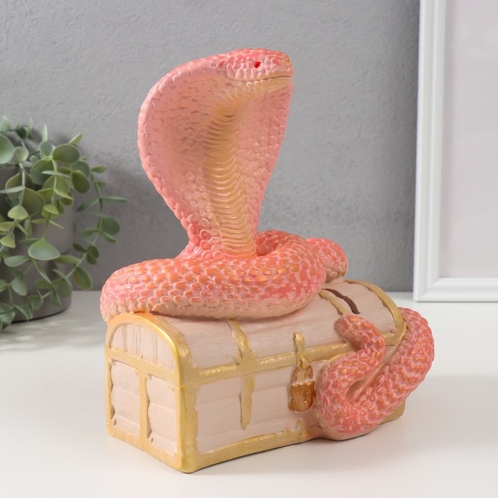 Копилка Копилка"КОБРА НА СУНДУКЕ "  20 х 17 х 12 см.