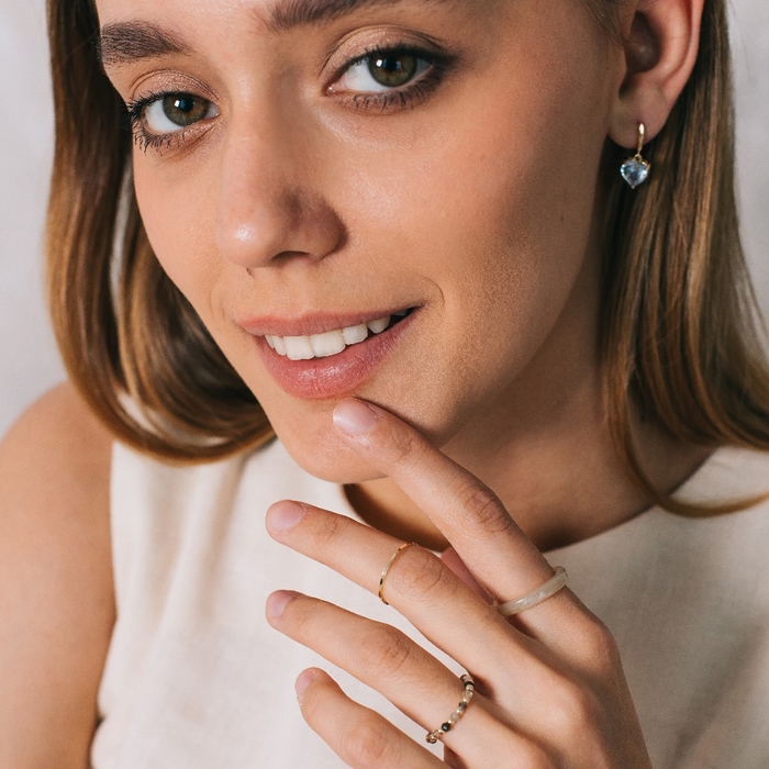 Кольцо набор 4 шт. «Кристаллы» арабика, цвет бежево-серый в золоте, размер МИКС