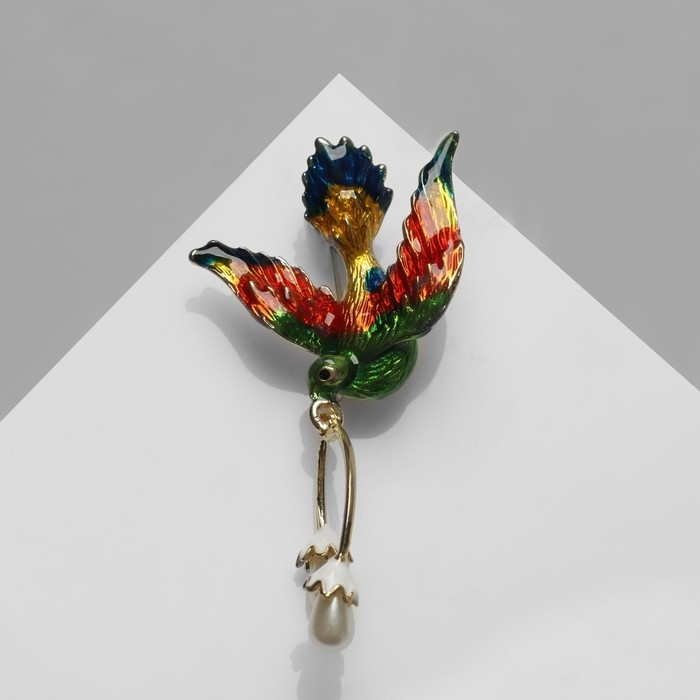 Брошь «Птица» яркая с жемчугом, цветная в золоте Брошь «Птица» яркая с жемчугом, цветная в золоте
