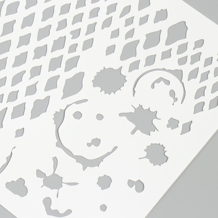 Трафарет новогодний Трафарет новогодний "Змеиный принт" 15х15 см