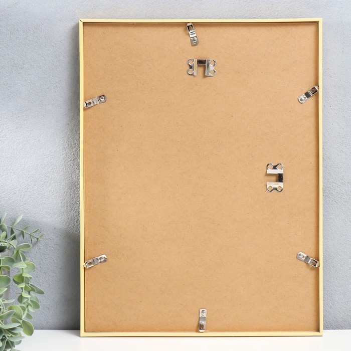 Фоторамка пластик 30х40 см, золото Фоторамка пластик 30х40 см, золото