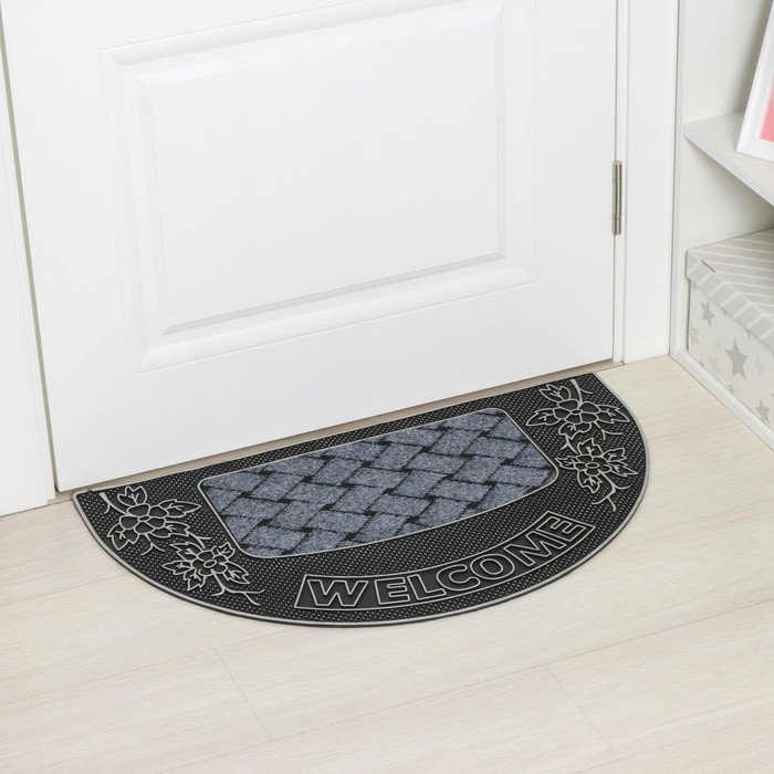 Коврик придверный полукруглый Доляна «Welcome цветы», 45×75 см, цвет серебряный Коврик придверный полукруглый Доляна «Welcome цветы», 45×75 см, цвет серебряный