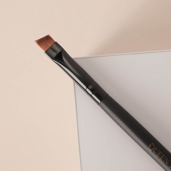 Кисть для макияжа, двусторонняя, 13,5 (+/- 1) см, цвет чёрный Кисть для макияжа, двусторонняя, 13,5 (+/- 1) см, цвет чёрный