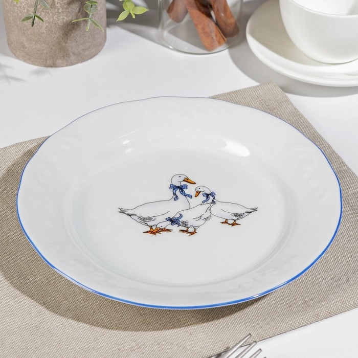 Тарелка фарфоровая «Гуси», d=20 см, МИКС, цвет белый Тарелка фарфоровая «Гуси», d=20 см, МИКС, цвет белый