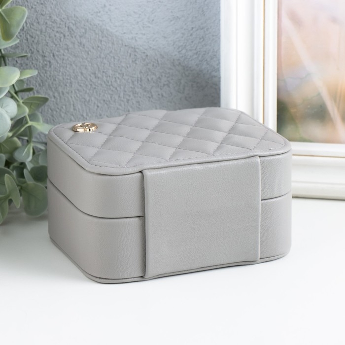 Шкатулка кожзам для украшений  Шкатулка кожзам для украшений "Стёганая матовая" серая 12х10х6,3 см