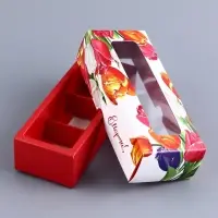 Коробка с обечайкой для 3 конфет, с окном «8 марта», 13×5×3.3 см