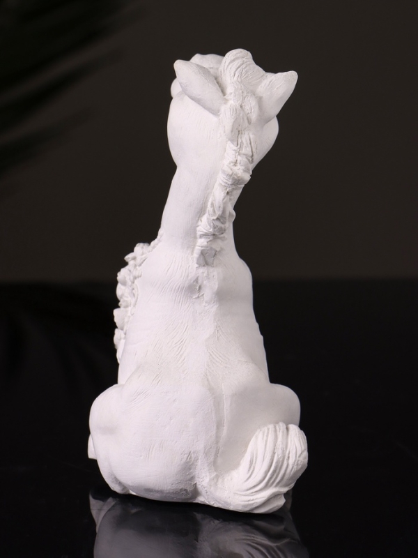 Статуэтка Статуэтка "Конь с букетом" 11см, натуральный