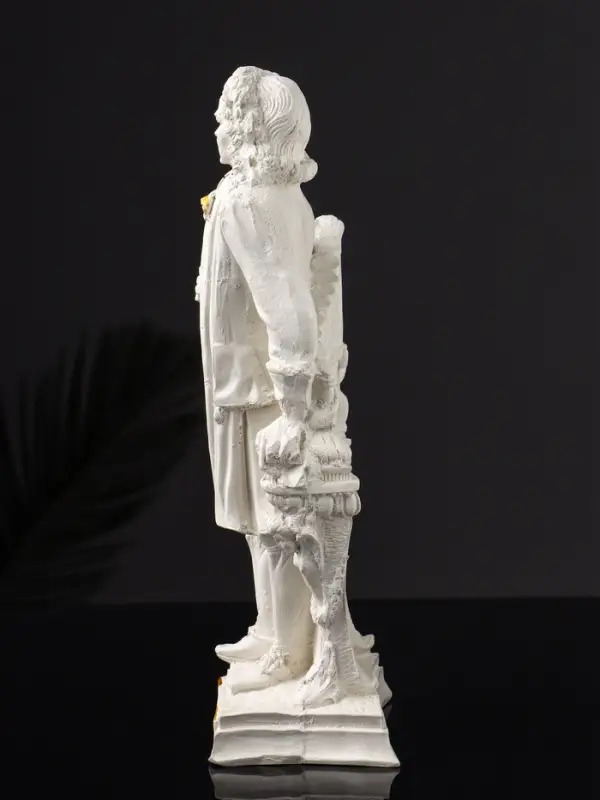 Фигура  Фигура "Бах" 20х7х5 см , белый с позолотой