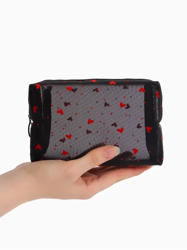 Косметичка дор Сердца, сетка 18*7,5*10, отд на молнии, черный Косметичка дор Сердца, сетка 18*7,5*10, отд на молнии, черный