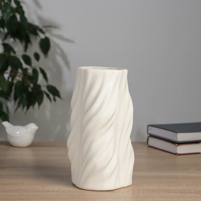 Керамическая ваза декоративная настольная «Оскар», для цветов, сухоцветов, d-8 см, 20×10.5 см, белый Керамическая ваза декоративная настольная «Оскар», для цветов, сухоцветов, d-8 см, 20×10.5 см, белый