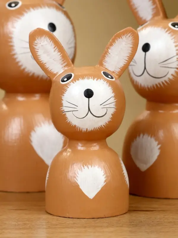 Набор сувенирный «Зайки», h=15 см, h=13 см, h=10.5 см, дерево, коричневый