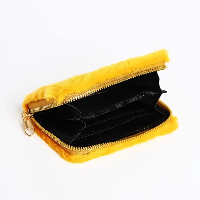 Кошелёк маленький, пушистый, на молнии, жёлтый