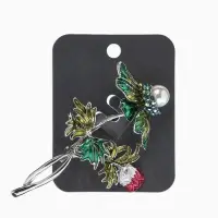 Брошь "Репей", цветок с бусиной, цветная в серебре