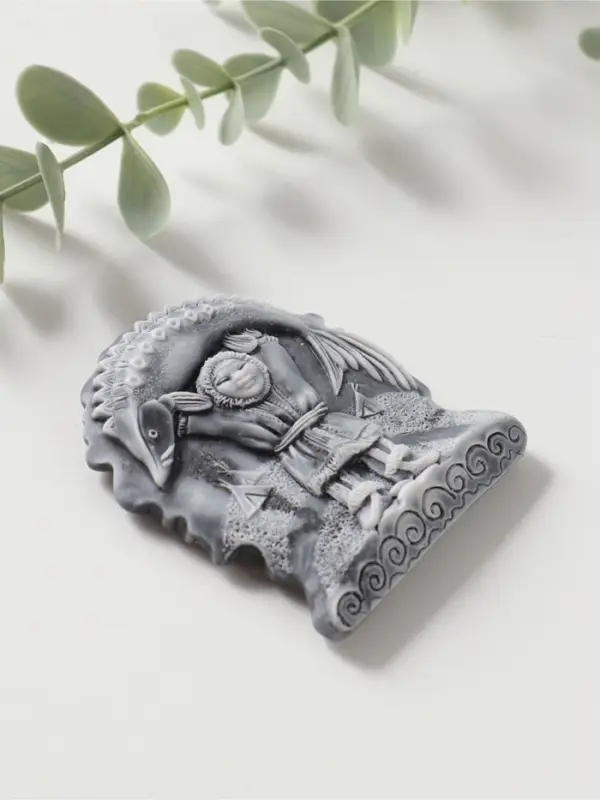 Магнит "С осетром" (барельеф) , 7,5см