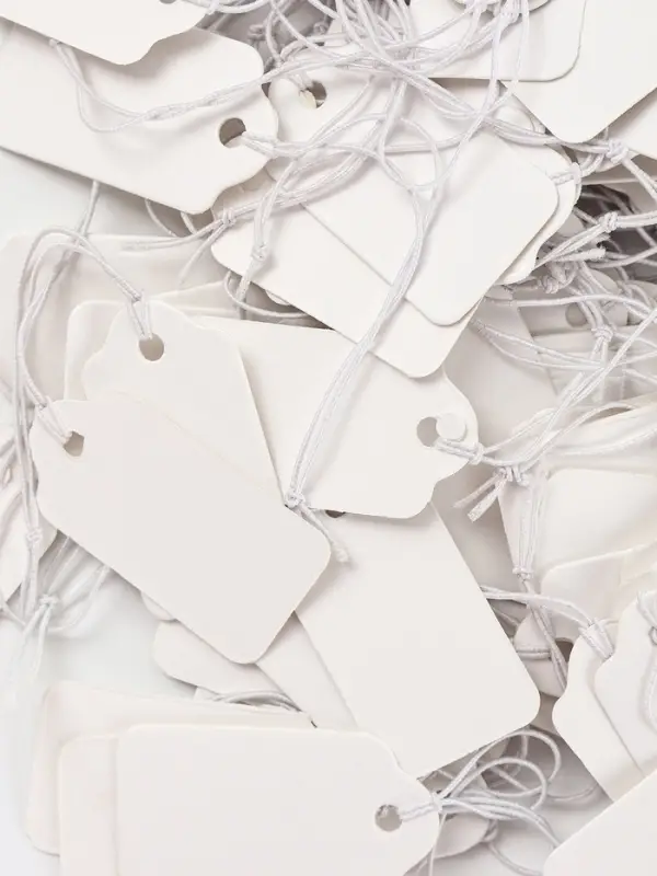 Ценники на верёвке, 100 шт. отверстие 3 мм, 3.3&times;1.8 см, белый