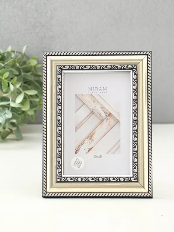 Фоторамка для фото 10&times;15 см &laquo;МИРАМ&raquo;, пластик, серебро, (пластиковый экран)