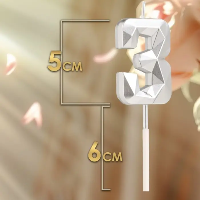 Свеча в торт на шпажке «Алмаз», цифра 3, серебряная, 5×2.6 см Свеча в торт на шпажке «Алмаз», цифра 3, серебряная, 5×2.6 см