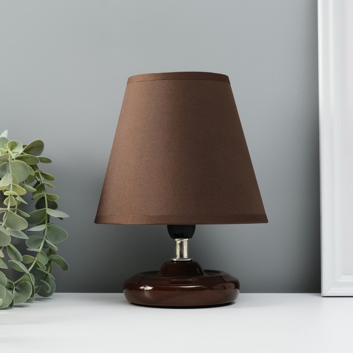 Лампа настольная Лампа настольная "Мини" 1х40Вт Е14 кофе 15х15х20см МОДЕЛЬ: 3133993