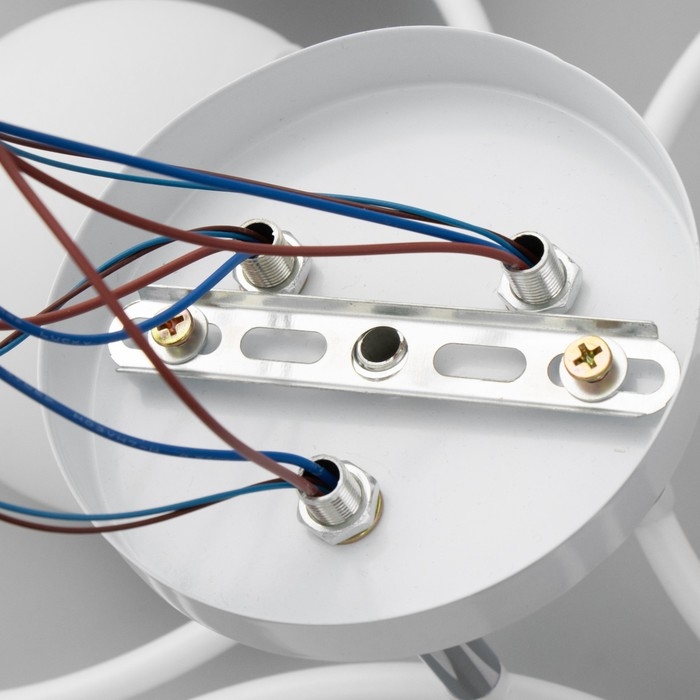 Люстра 2717/6 E27 40Вт бело-хромовый 70х70х25 см BayerLux Люстра 2717/6 E27 40Вт бело-хромовый 70х70х25 см BayerLux