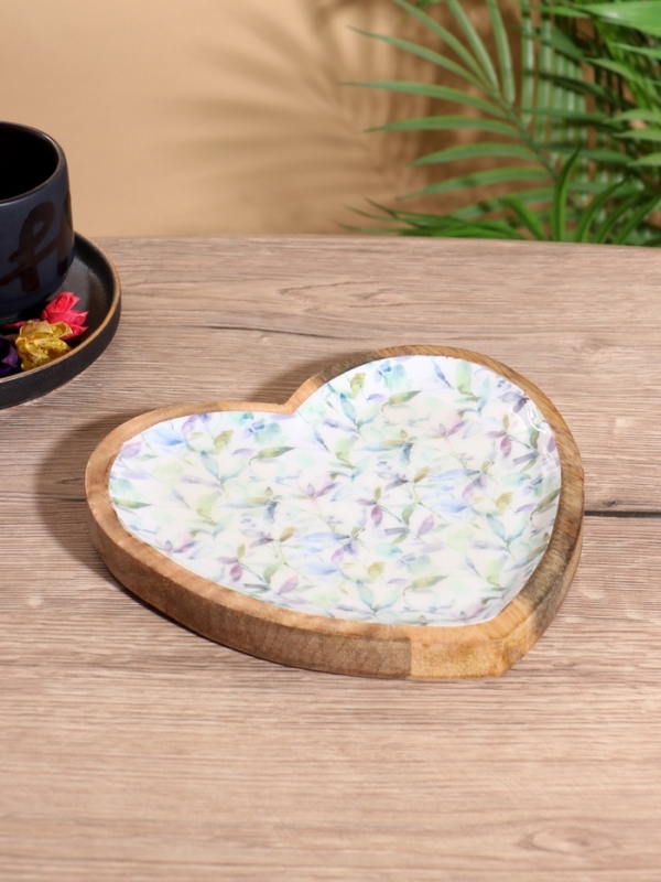 Блюдо в форме сердца «Оттенки сирени», дерево манго, 20.5×20×2.3 см Блюдо в форме сердца «Оттенки сирени», дерево манго, 20.5×20×2.3 см