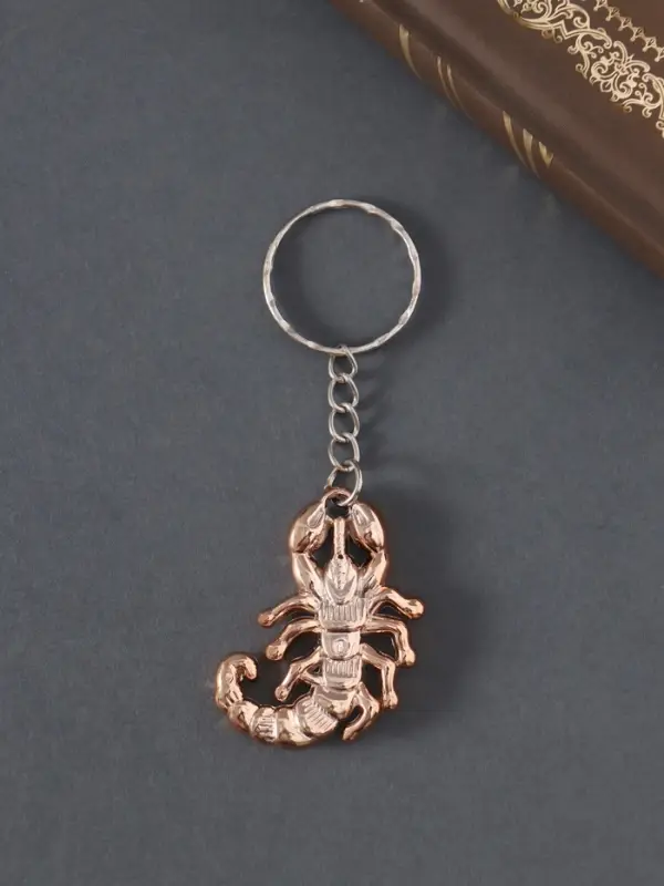 Брелок пластик под металл  Брелок пластик под металл "Скорпион" золото 4х2,6 см