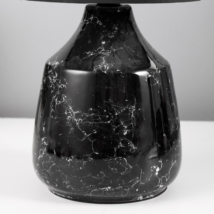 Настольная лампа Настольная лампа "Антес" Е14 40Вт черный 15х15х32 см RISALUX