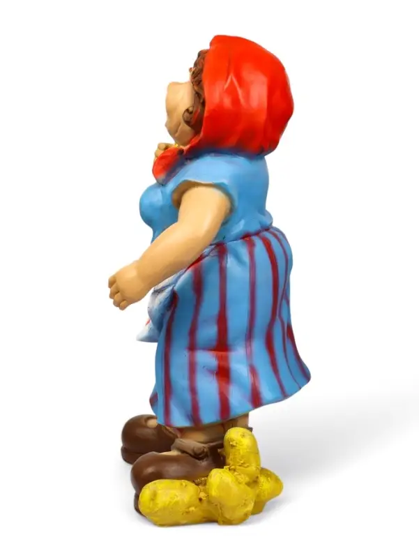 Садовая фигура из полистоуна &laquo;Дачница в платье&raquo;, 55&times;25&times;30 см