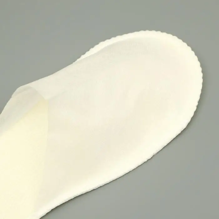 Одноразовые тапочки Стандарт, белые, с закрытым мысом, 42 р. Одноразовые тапочки Стандарт, белые, с закрытым мысом, 42 р.