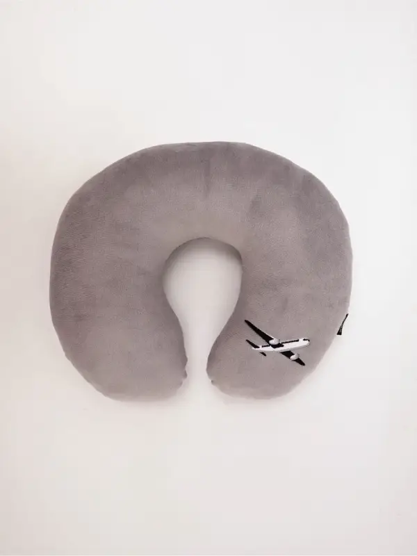 Подушка для путешествий бархатная "Время путешествий", серая, 28 х 30 х 9  см