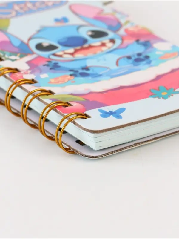 Блокнот с разделителями А6 “Стич в бассейне”, 65л