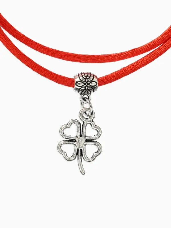 Браслет-оберег &laquo;Красная нить&raquo;, на удачу, клевер контурный, цвет серебро, 23 см